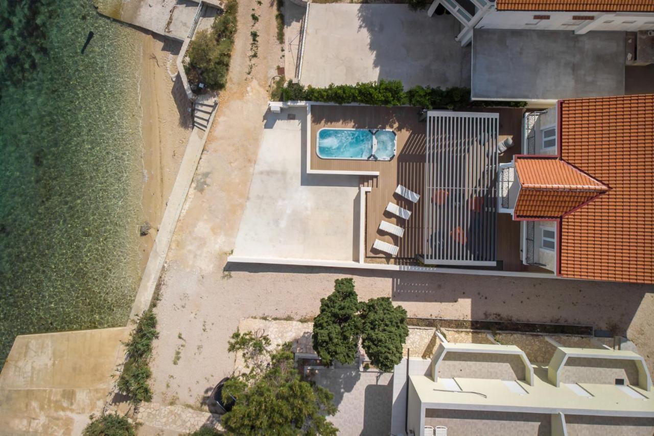 Villafux Zrce Novalja - Direkt Am Strand Caska Exterior foto